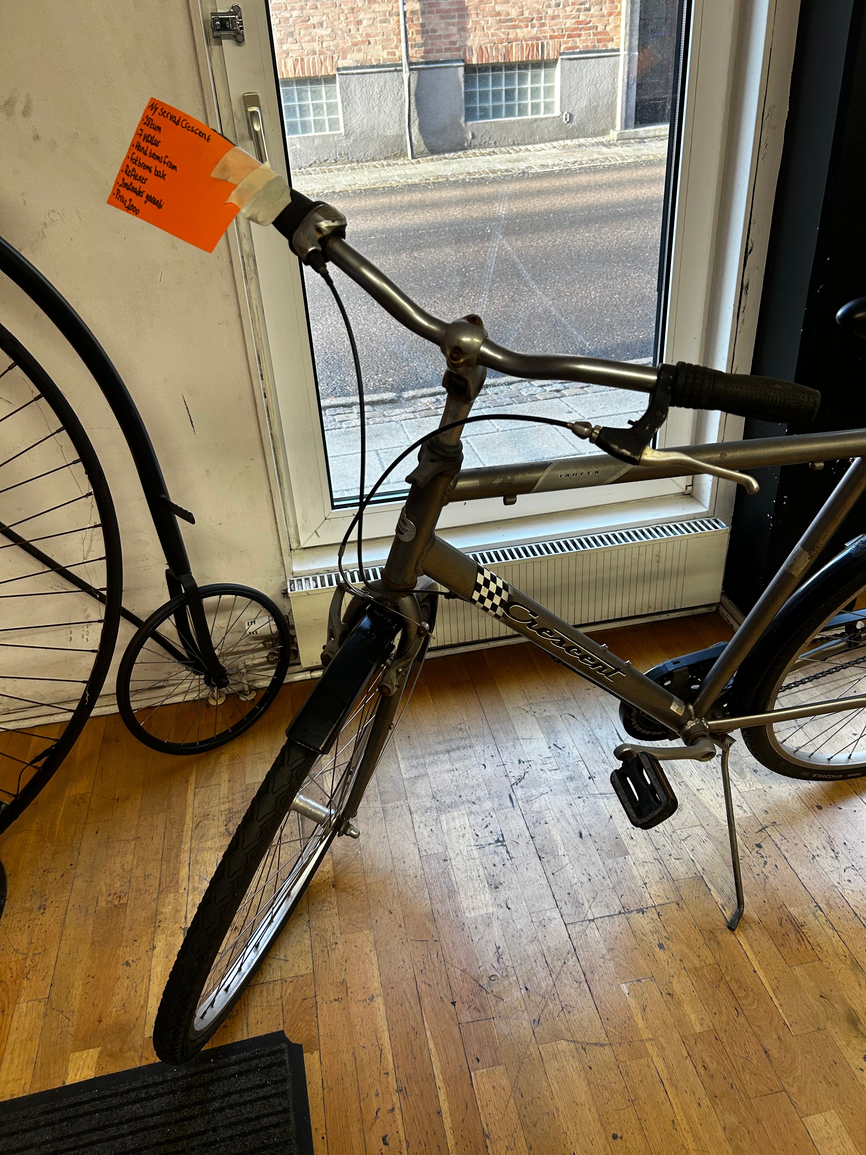 Begagnad herrcykel med bra pris nyservad hos Cykelexperten Lund