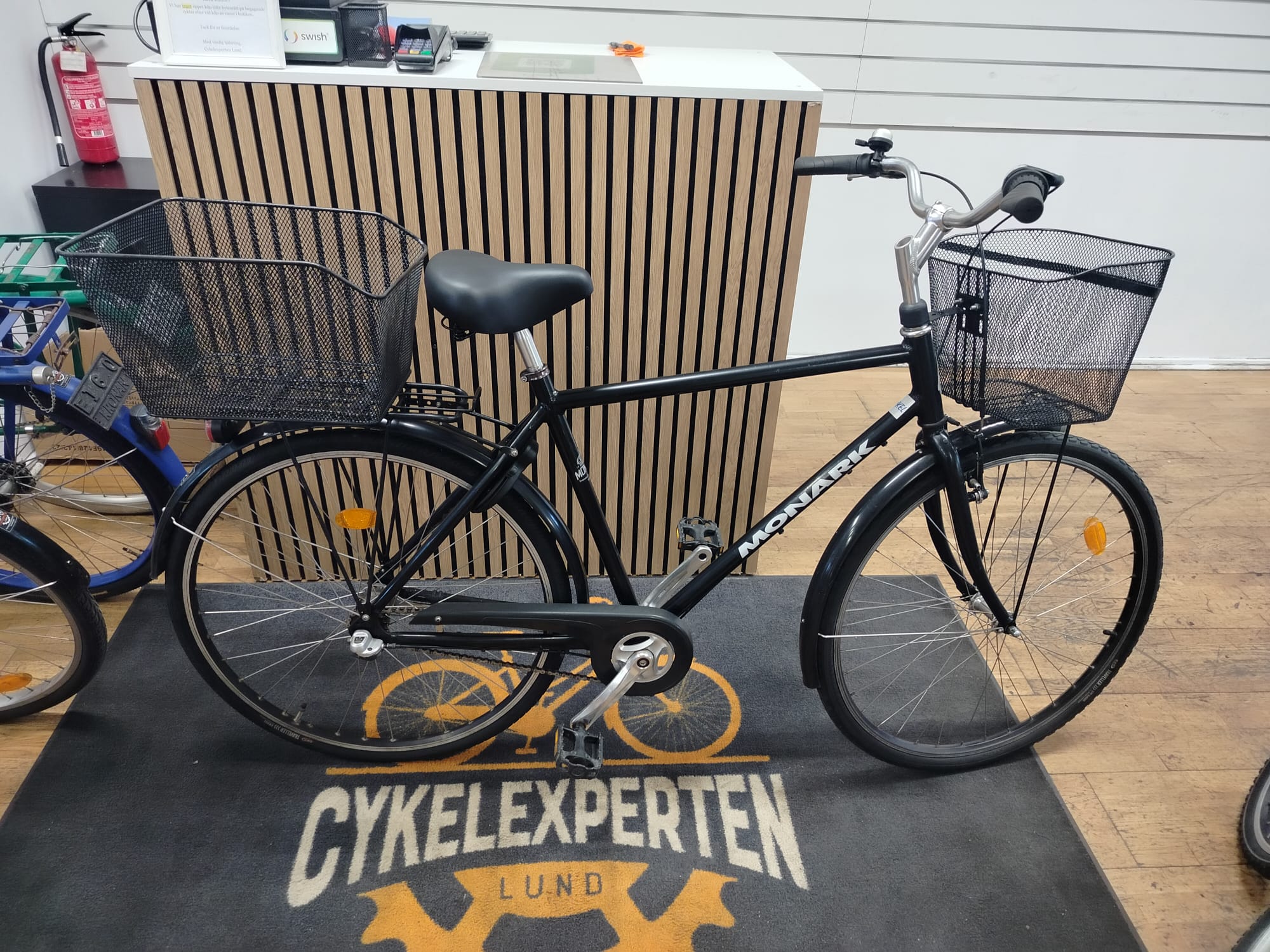 Ny servad och fullutrustad Monark herr